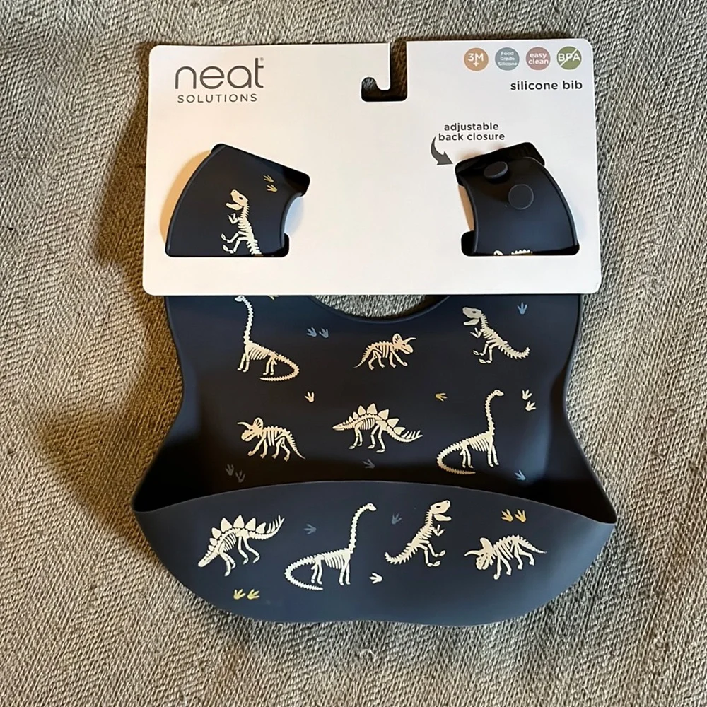COPY - BPA Free Silicone Baby Bib with spill pouch and adjustable closure